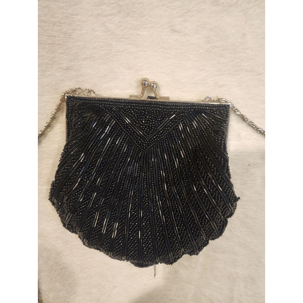 Apt 9 Clam Evening Purse Black Beaded Shell Shaped Silver Chain Strap